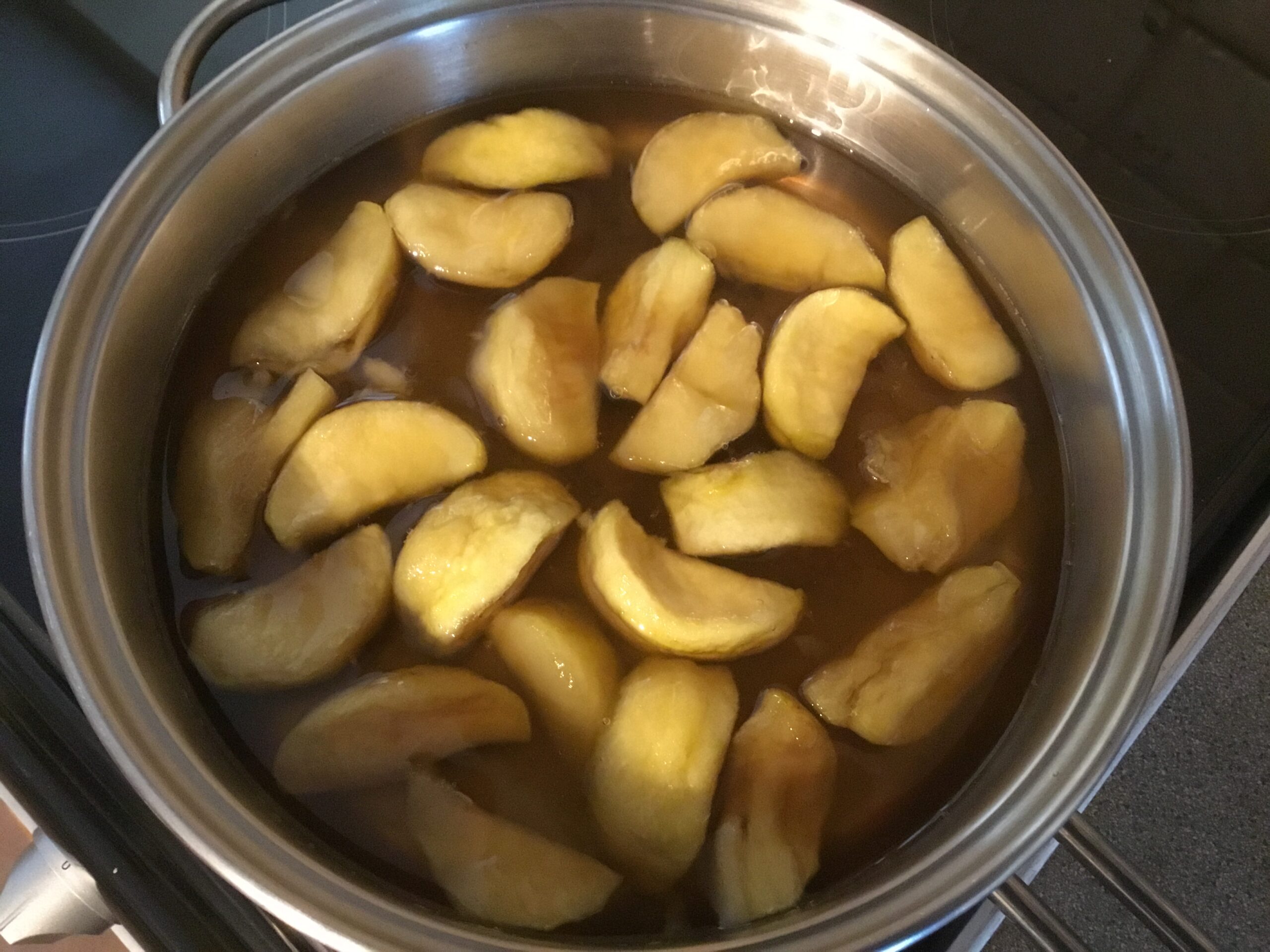 Starting the apples' second cooking